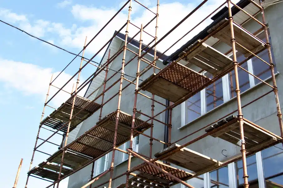 scaffold on building envelope